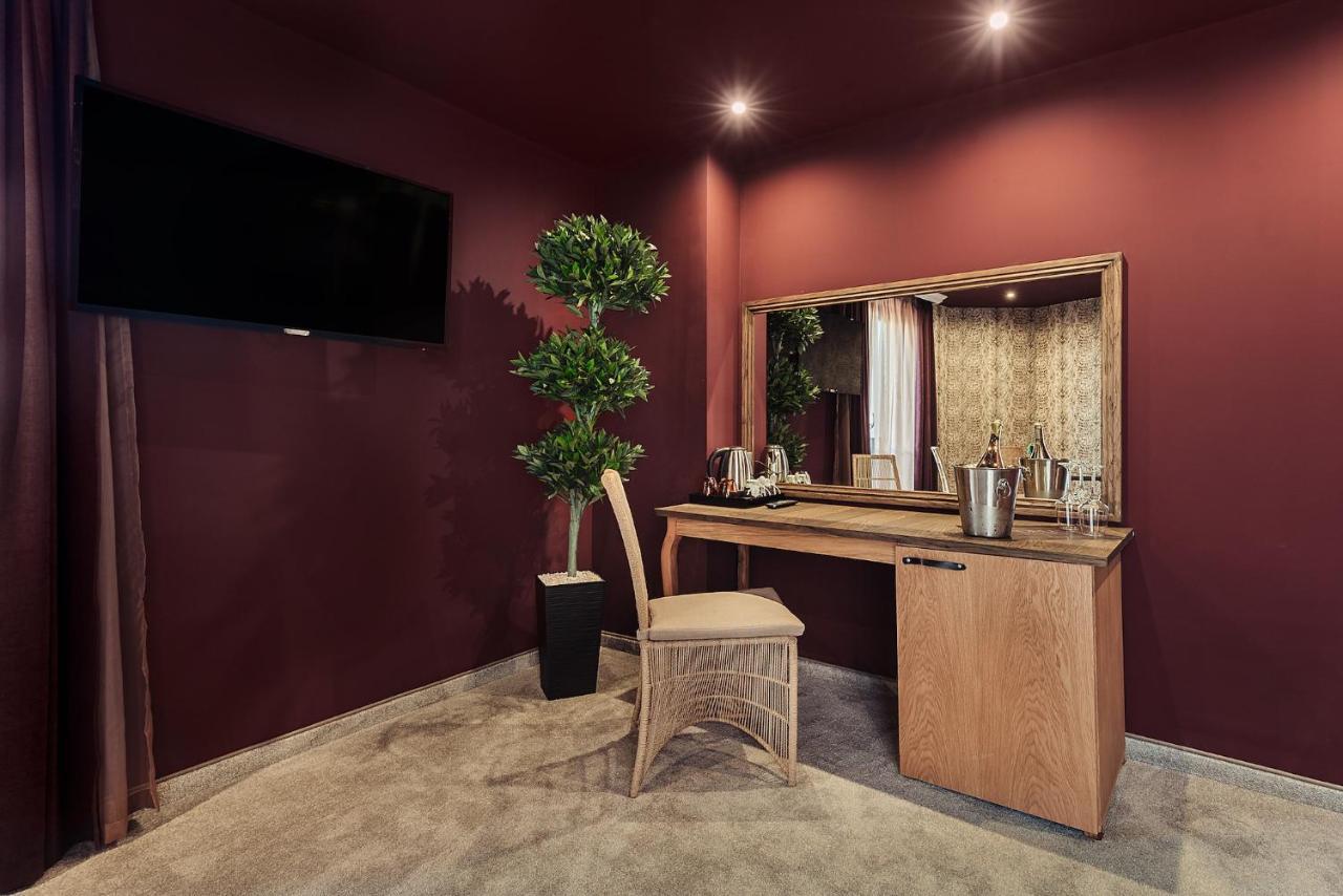 Opu Boutique Hotel Varna Exterior photo